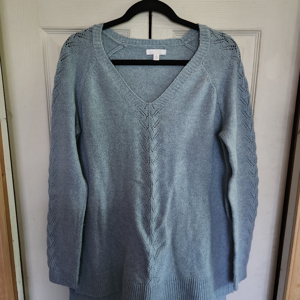 LC Lauren Conrad Blue V-Neck Sweater - Picture 6 of 9